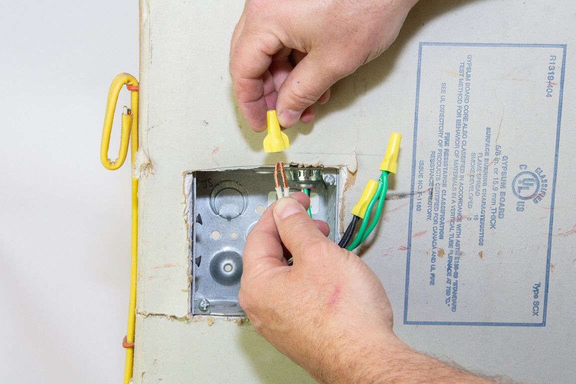 Gardner Bender Yellow WingGard ULTRA Twist On Wire Connector, #22-10 AWG, 100-Ct