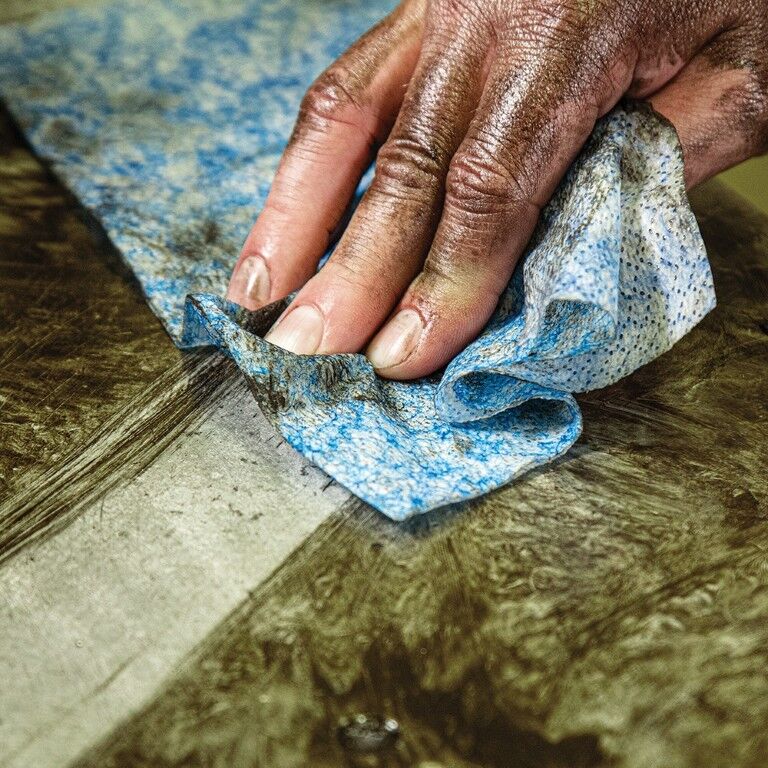 SCRUBS in-a-Bucket Hand Cleaner Towels, 72-Ct