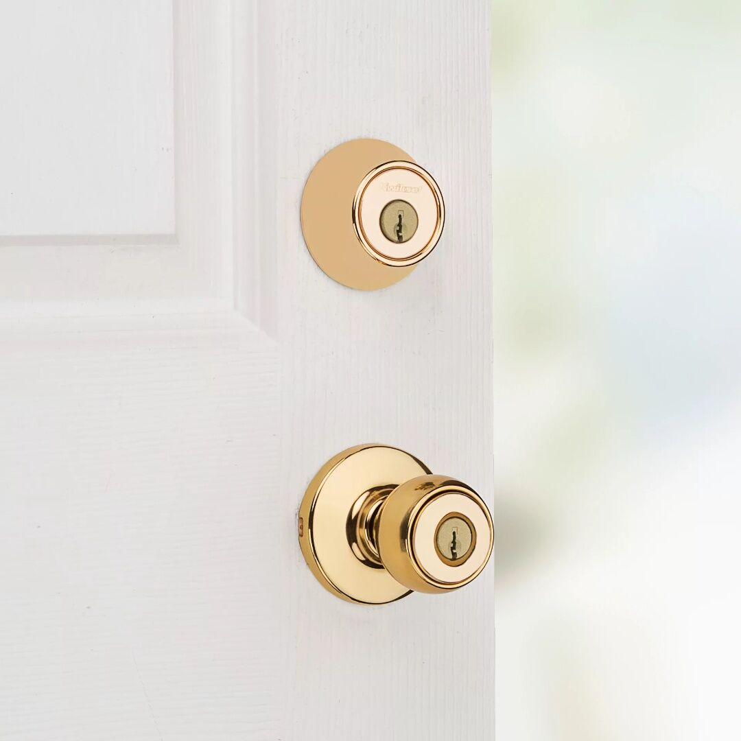 Kwikset Polished Brass Polo Security One Side Keyed Deadbolt Door Knob Set With Pin & Tumbler