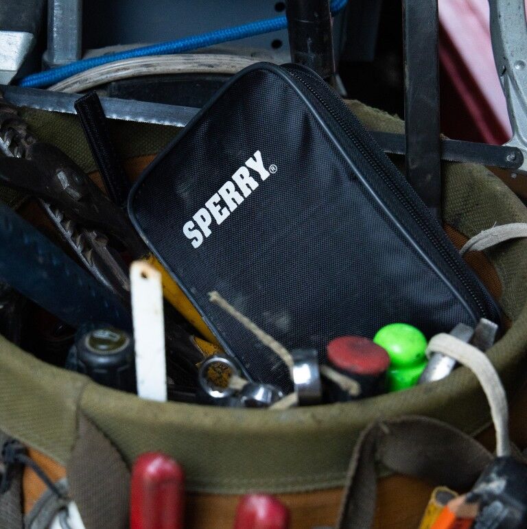 Sperry Instruments DM6800 Thin Autoranging Digital Multimeter, 600-V AC/DC, 10-A