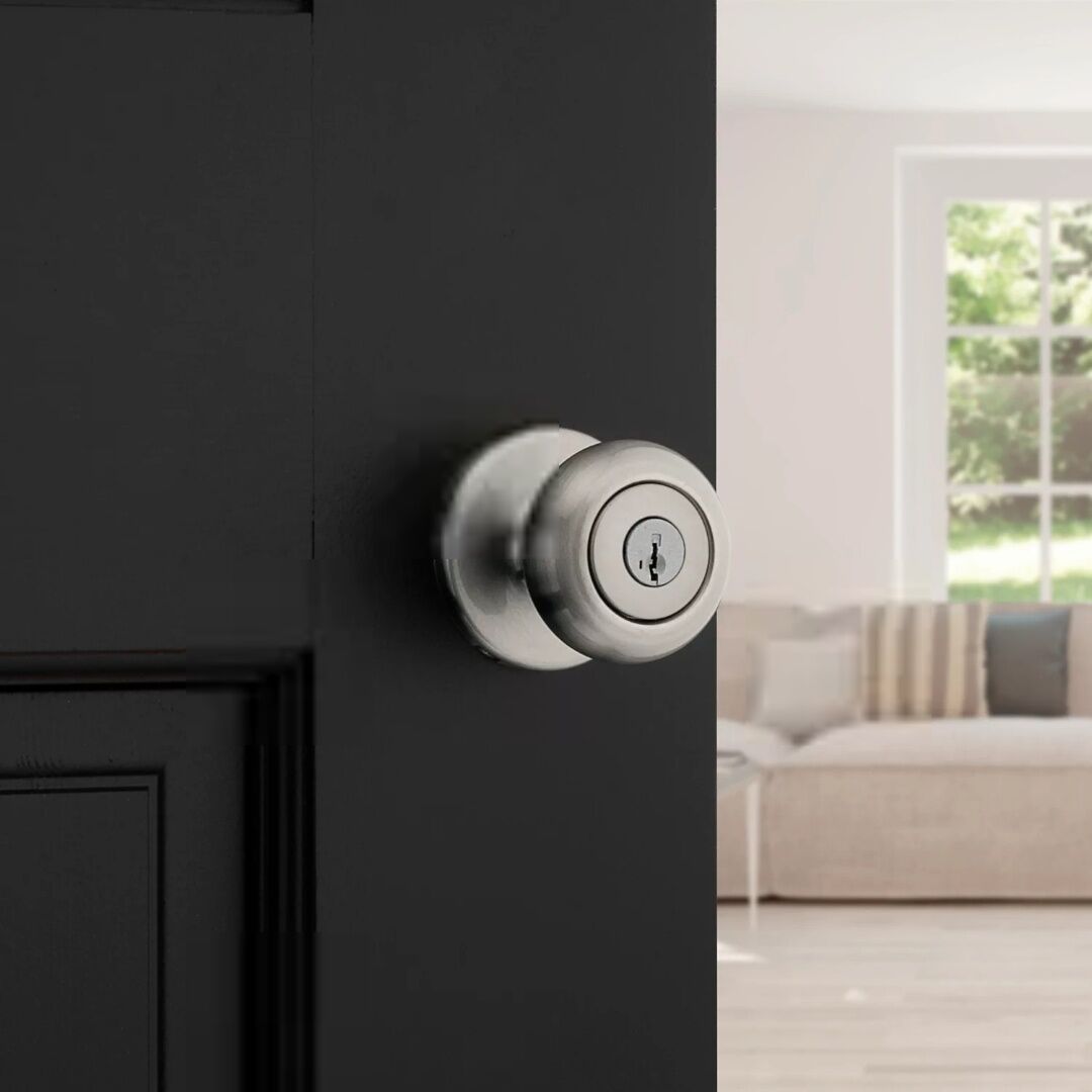 Kwikset Satin Nickel SmartKey Keyed Cove Door Knob