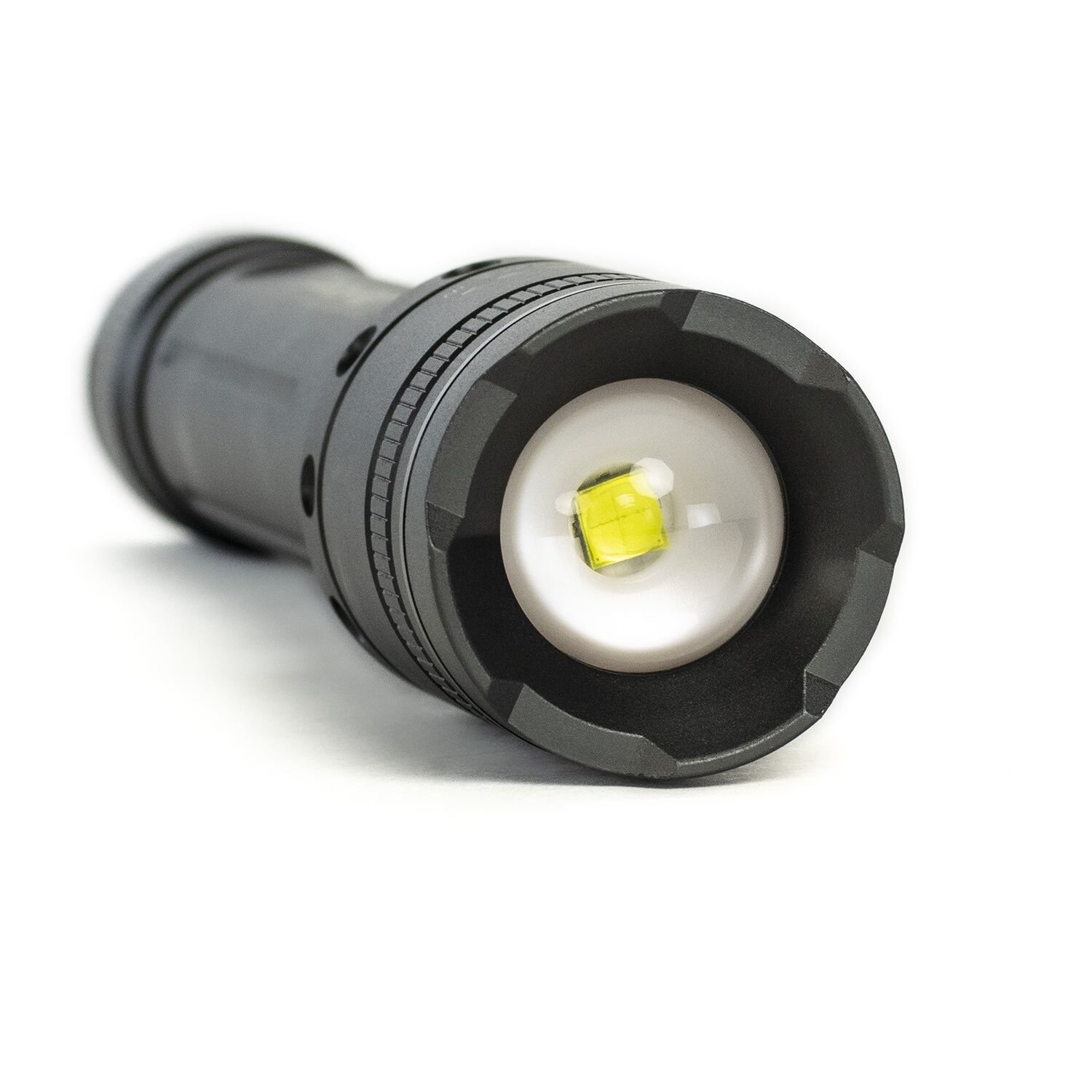 DieHard Twist Focus 2,400 Lumen Flashlight