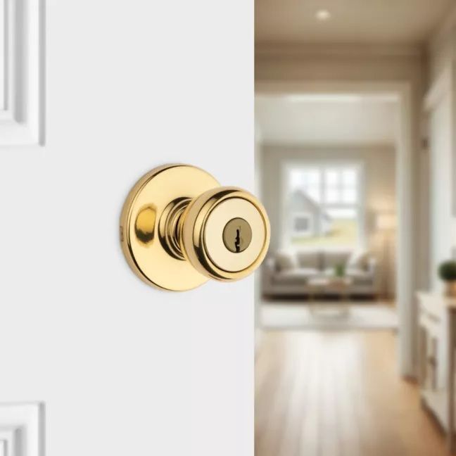 Kwikset Polished Brass Tylo Knob Keyed with Pin & Tumbler