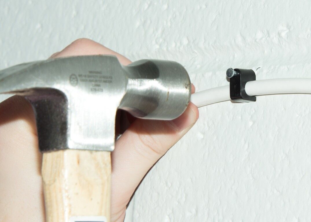 Gardner Bender Black Polyethylene Clip-On Coaxial Masonry Staples, 1/4-In, 25-Pk