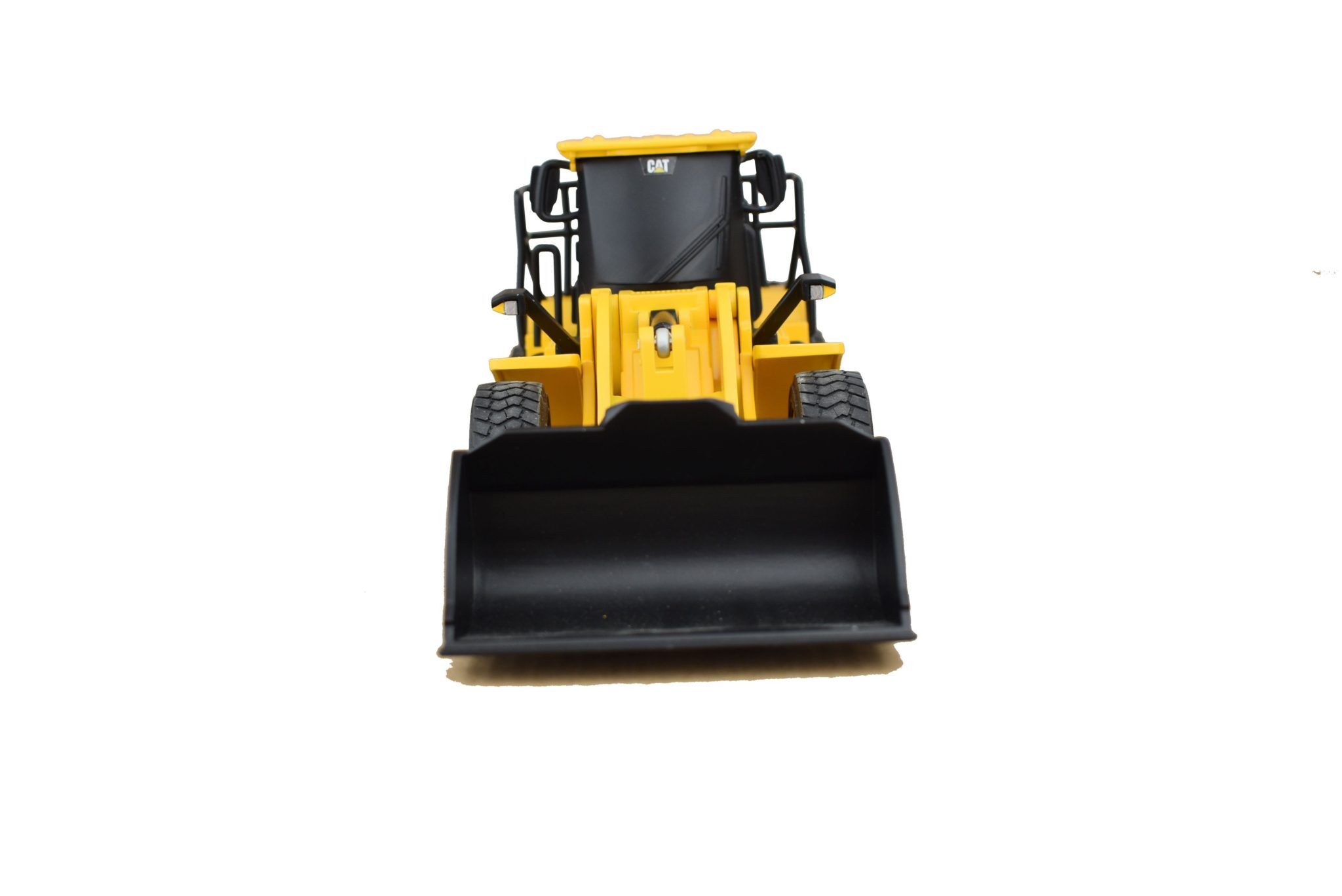 Diecast Masters 1:35 RC CAT 950M Wheel Loader
