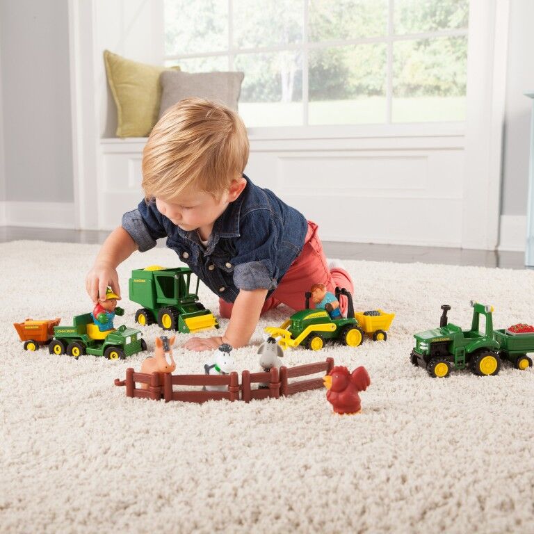 Tomy John Deere Kids 1st Farming Fun On The Farm Play Set