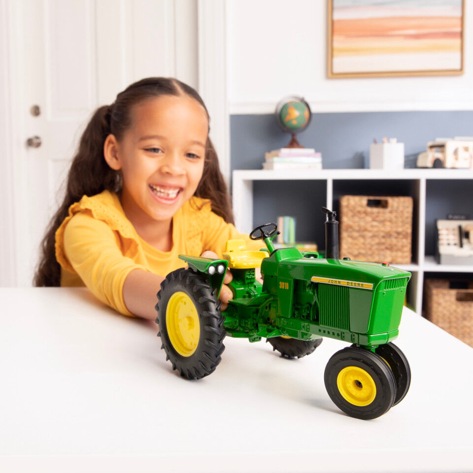 ERTL John Deer Tractor – Die-Cast Metal Replica
