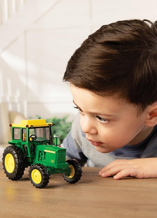 ERTL John Deere 4020 1:32 Scale Tractor Toy