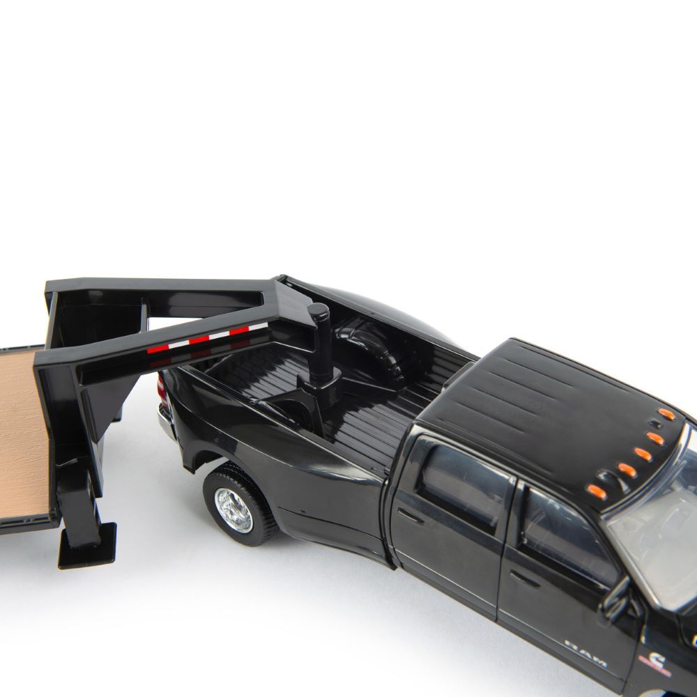 Tomy ERTL 2020 Ram 3500 Pickup with Case SV340 Skid Steer and Gooseneck Trailer Toy Set