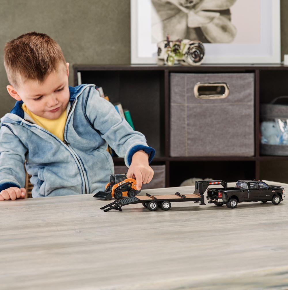 Tomy ERTL 2020 Ram 3500 Pickup with Case SV340 Skid Steer and Gooseneck Trailer Toy Set