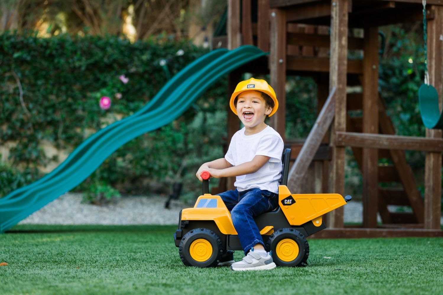 Funrise Cat Play and Ride Dump Truck