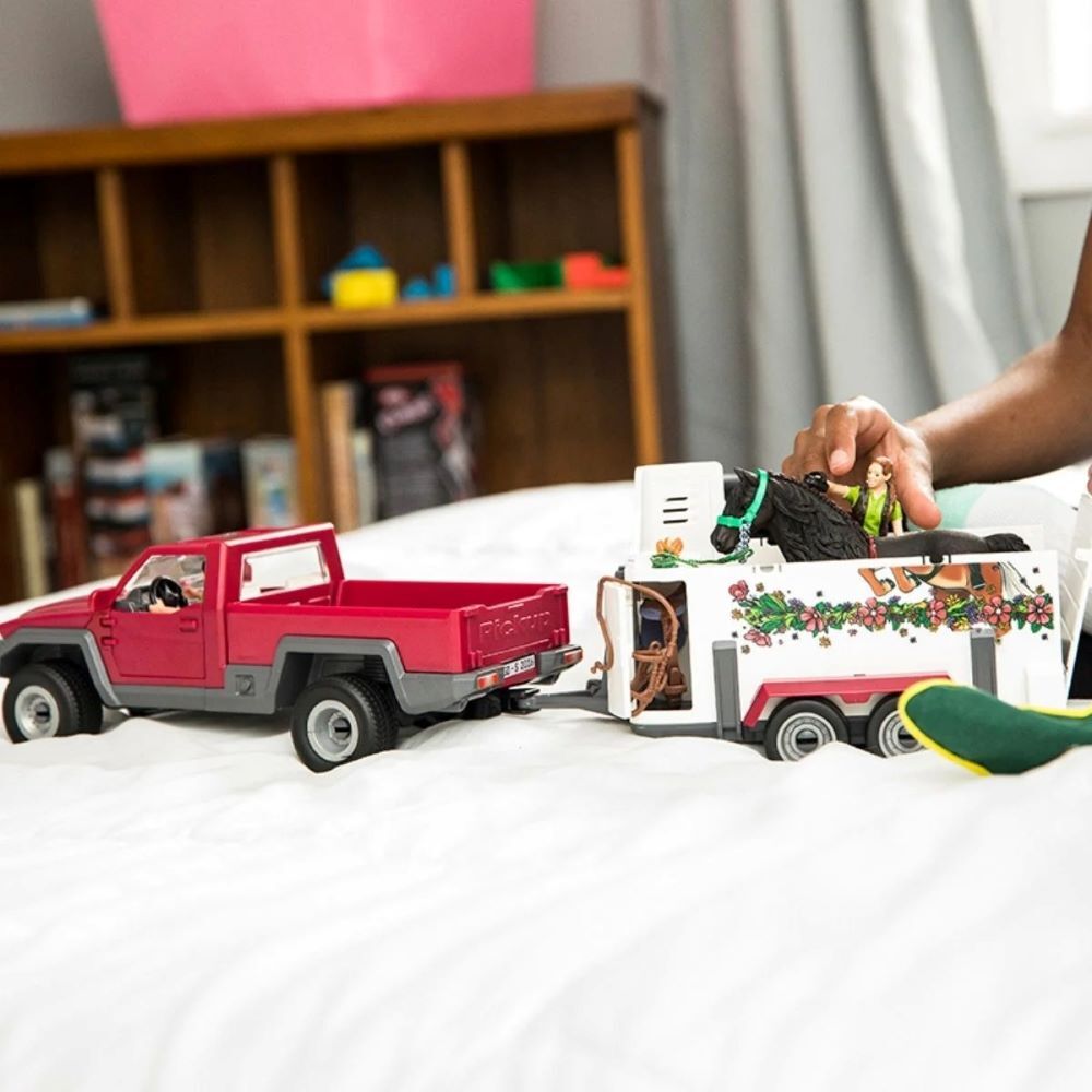 Schleich Pick Up with Horse Box Toy