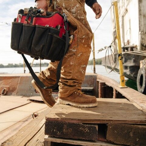 Danner Men's Cedar River 8-In Waterproof Aluminum Toe Boot in Brown