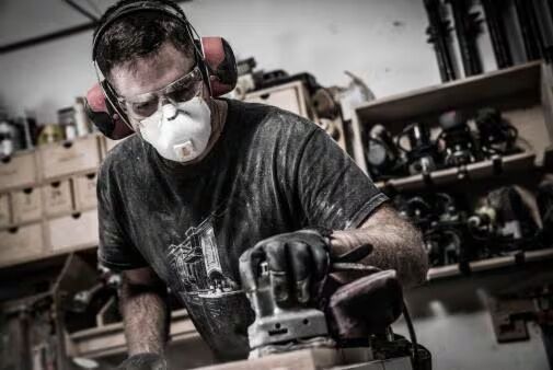 3M Cool Flow Valve Particulate Respirator 8511