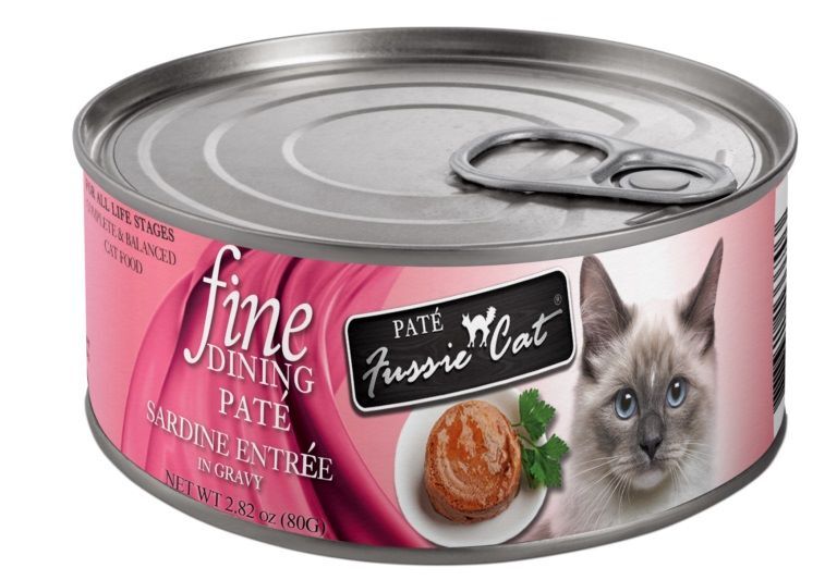 Fussie Cat Fine Dining Paté Sardine Entrée in Gravy Cat Food , 2.82-Oz