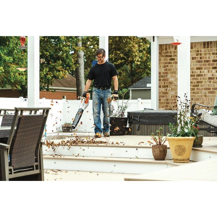 STIHL BGA 60 Blower with AK 30 and AL 101 Charger Set