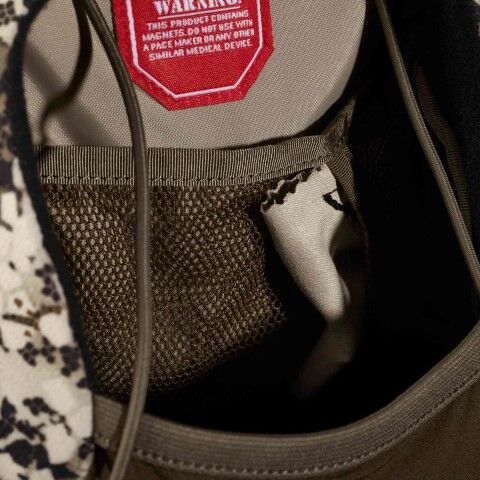 Badlands Approach OG Bino XR