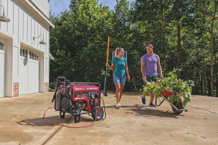 Honda EM6500SX 6500-Watt Portable Gas Electric Start Co-Minder Generator