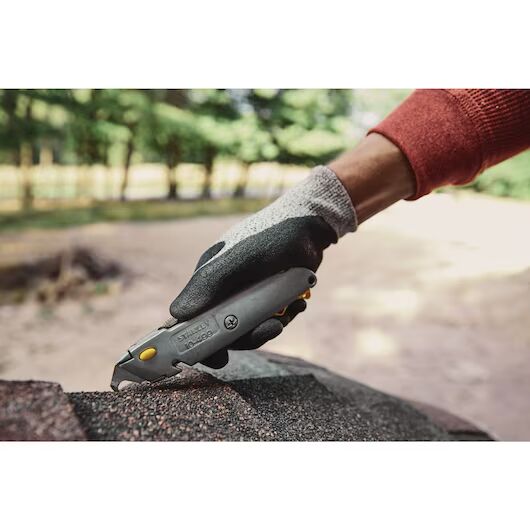 Stanley Quick Change Retractable Utility Knife, 6-3/8-In