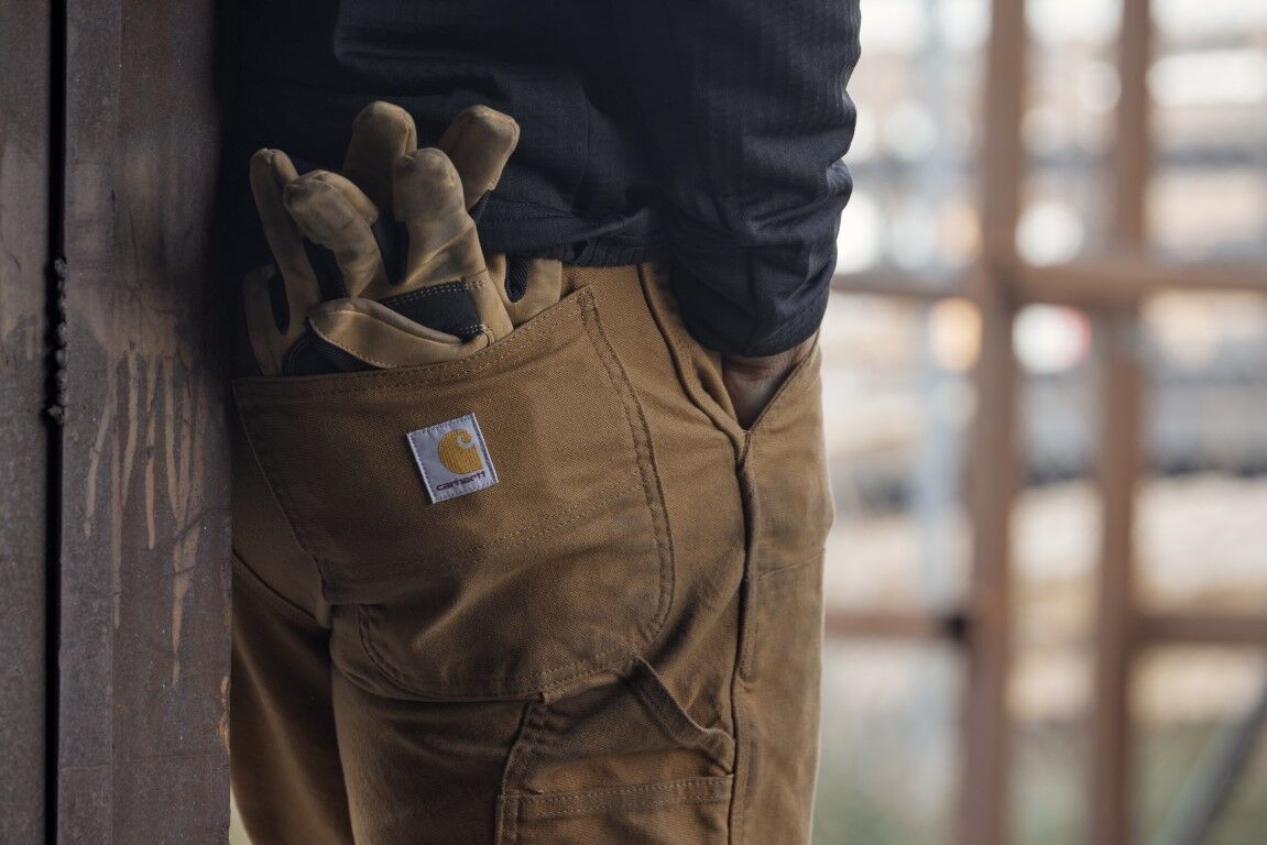 Carhartt Men's Relaxed Fit Rugged Flex Duck Utility Double-Knee Work Pant in Carhartt Brown