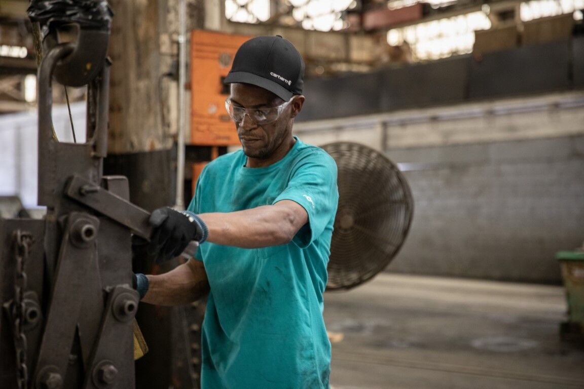 Carhartt Men's Force Relaxed Fit Midweight Short Sleeve Pocket T-Shirt