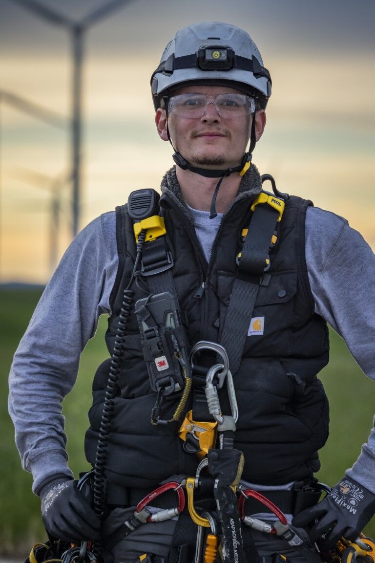 Carhartt Men's Montana Loose Fit Insulated Vest