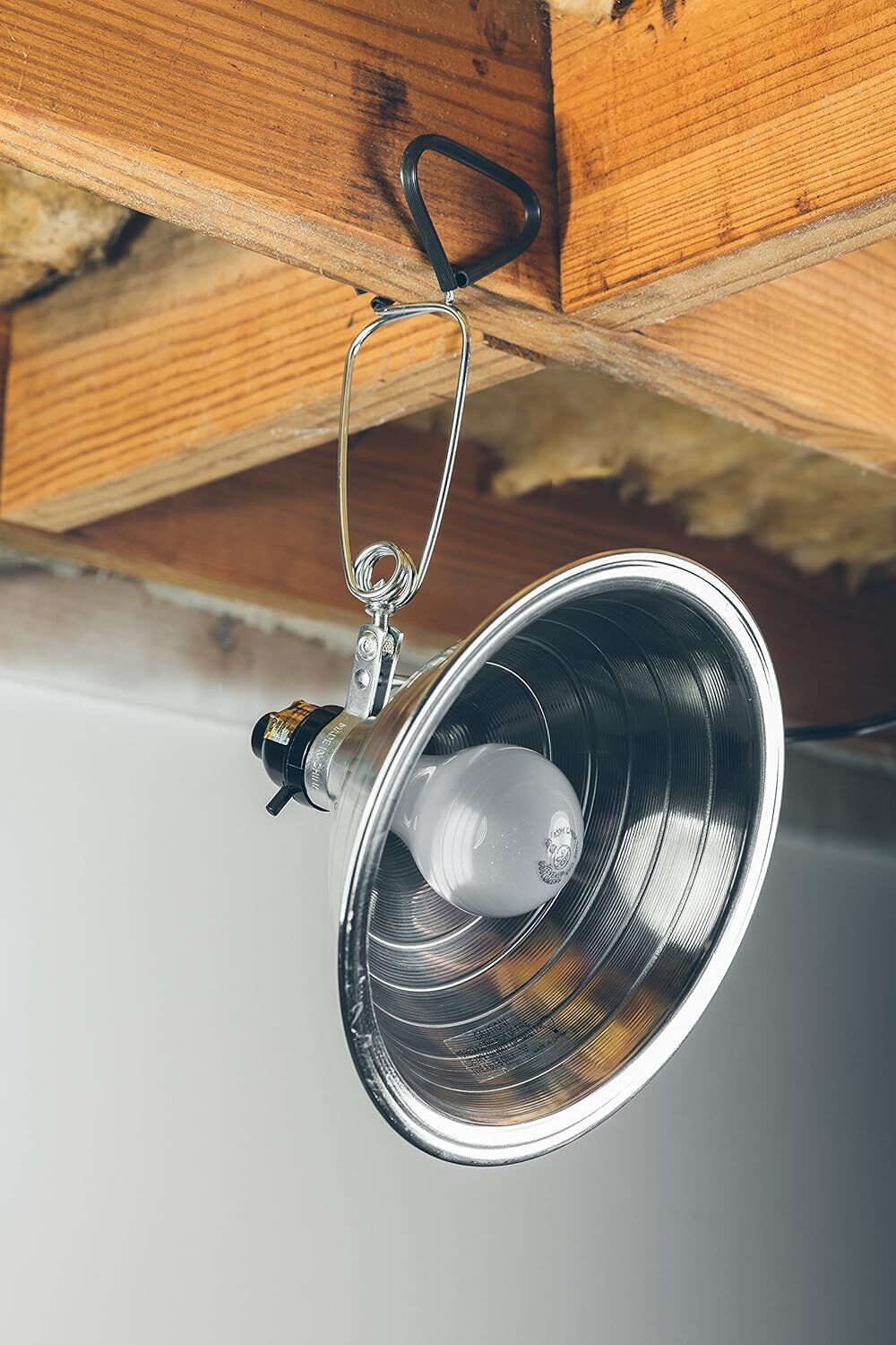 Woods Camp Light With 8 1/2-In Reflector, 150-Watt