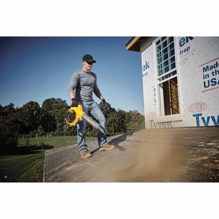 DEWALT FlexVolt 60-V Max Battery Powered Handheld Blower Kit