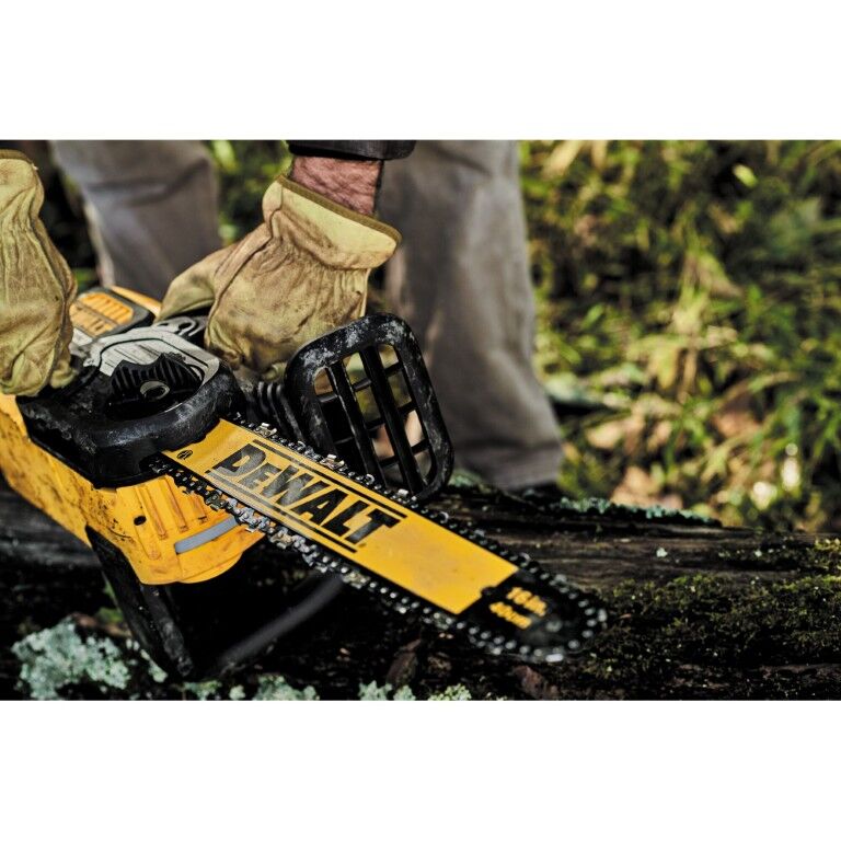 DEWALT 60-V Max FlexVolt 16 in. Battery Powered Brushless Chainsaw Kit