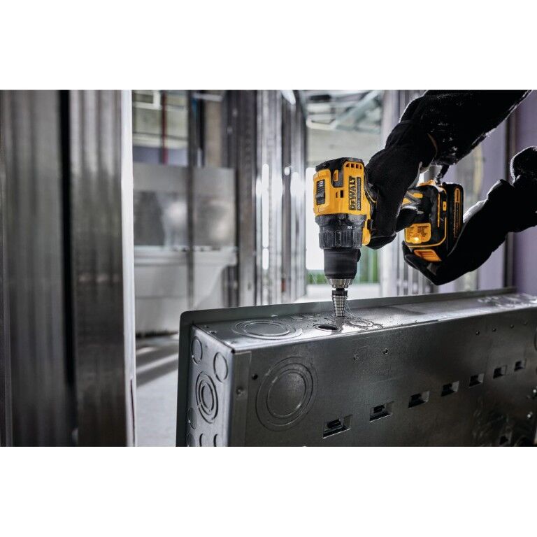 DEWALT Atomic 20-V Max Brushless Compact Drill Driver Kit, 1/2-In