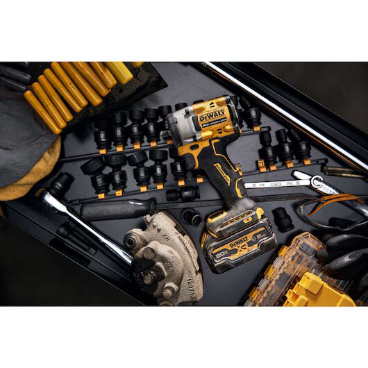 DEWALT ATOMIC 20V MAX 3/8-In Cordless Impact Wrench With Hog Ring Anvil Kit
