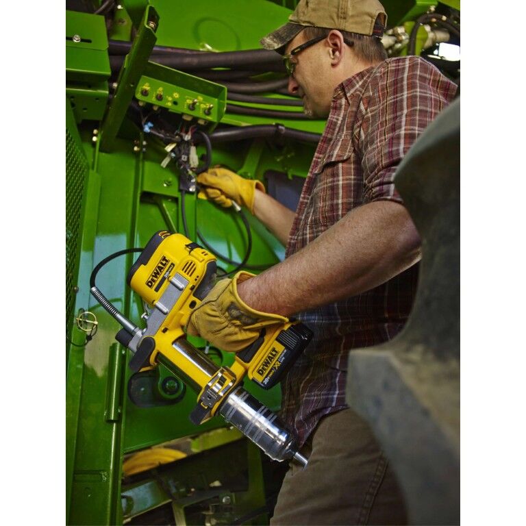 DEWALT 20-V Max Grease Gun Kit