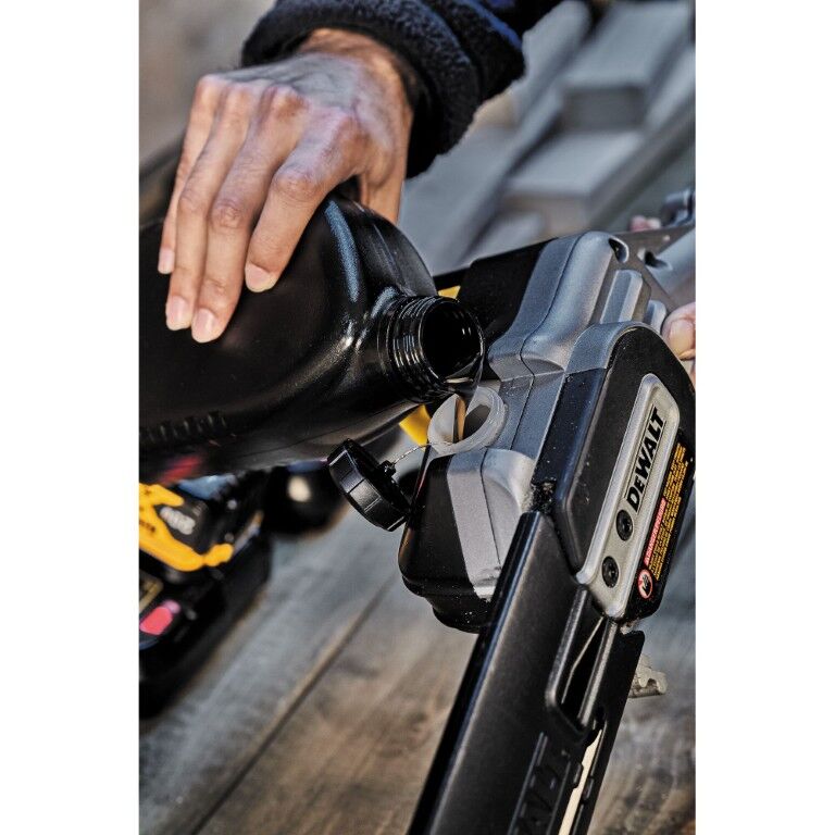 DEWALT 20-V Max XR 8 in. Battery Powered Brushless Pole Saw (Tool Only)