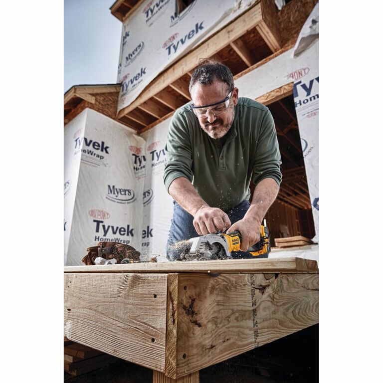 DEWALT Atomic 20-V Max Brushless Circular Saw, 4 1/2-In (Tool Only)