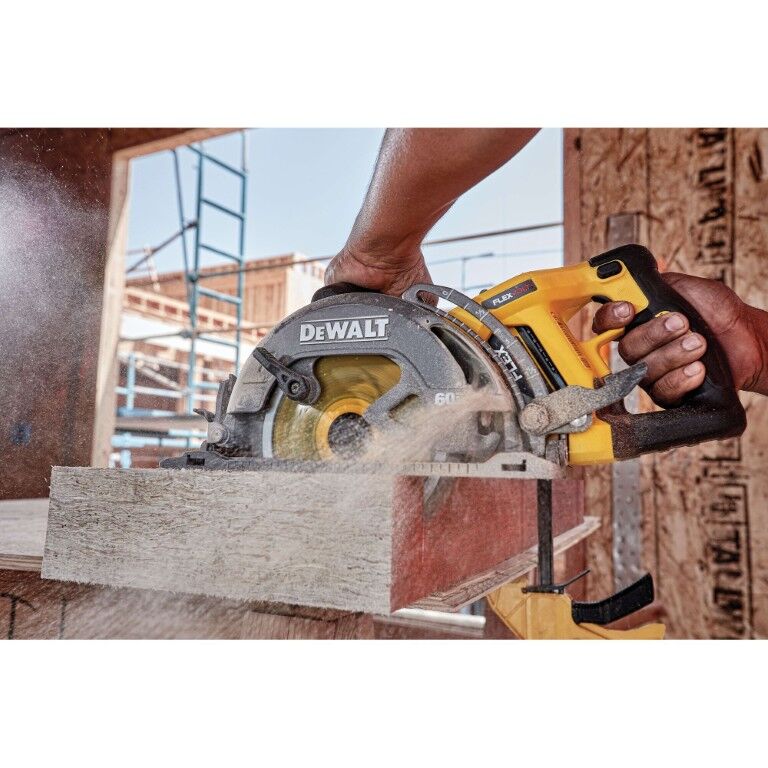 DEWALT FlexVolt 60-V Max Brushless Worm Drive Style Saw, 7 1/4-In (Tool Only)