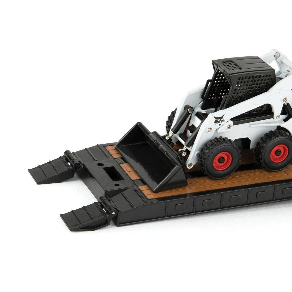 Tomy ERTL Peterbilt 579 Semi with Lowboy Trailer & 2 Bobcats S450 Die-Cast Skid Steers Toy Set