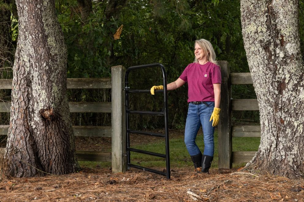 Behlen Country Gray The Heritage Round Corner Gate, 12-Ft x 50-In