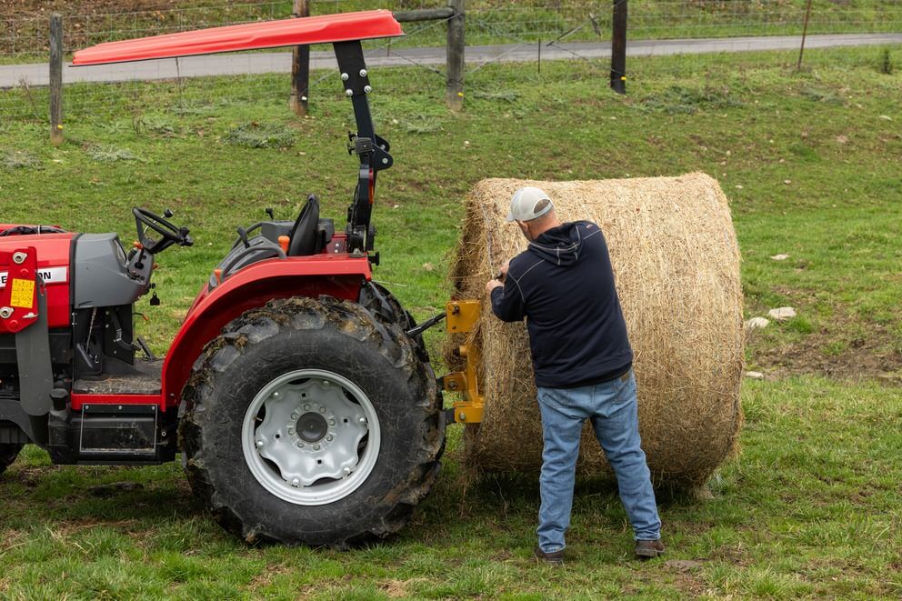 Behlen Country 3-Point Heavy-Duty Bale Spear, 2000-Lb