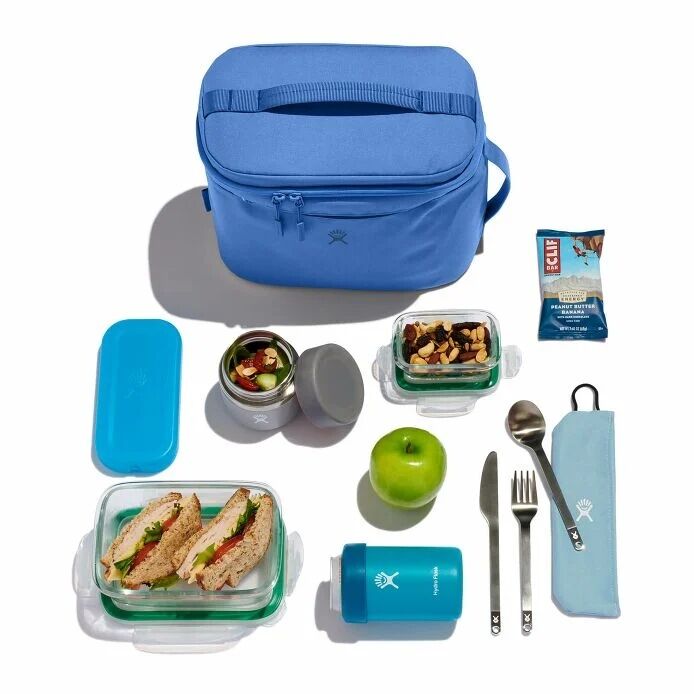 Hydro Flask Cranberry 8 L Insulated Lunch Bag, 11 8/10-In x 6 1/2-In x 9 1/2-In