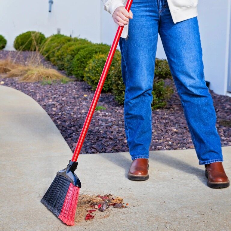 Libman Indoor/Outdoor Angle Broom