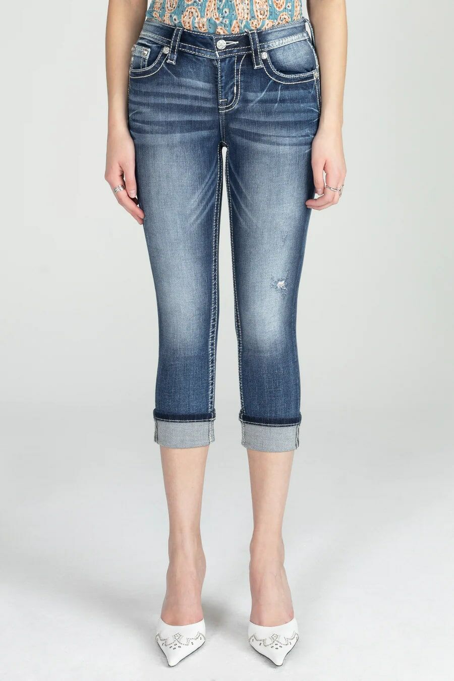 Miss Me Women's Bold Wing Capri