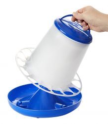 5 Lb Plastic Poultry Feeder