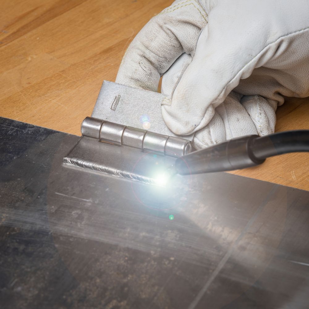 National Hardware Plain Steel Door Hinge, 2 1/2-In