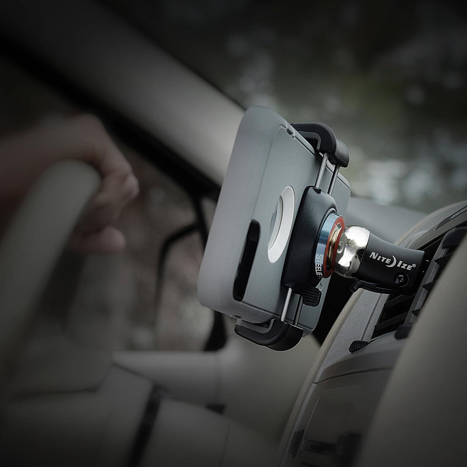 Nite Ize Freemount Car Vent Phone Holder Kit