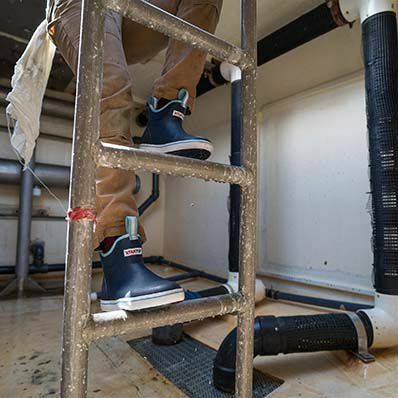 XTRATUF Women's 6-In Waterproof Ankle Deck Boot