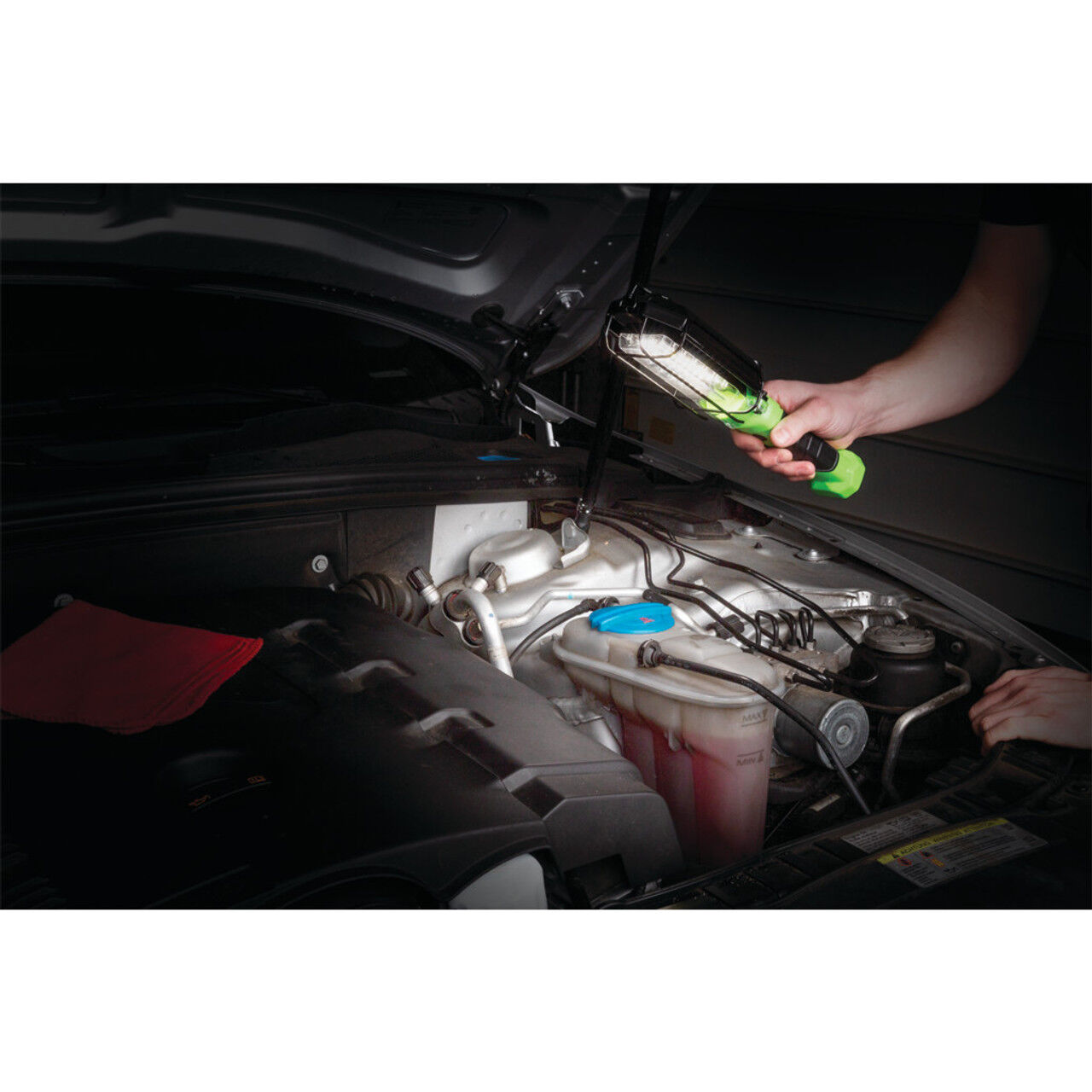 Performance Tool 1200+ LM Li-Ion LED Drop Light