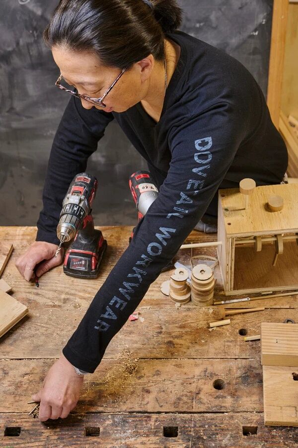 Dovetail Workwear Women's Long Sleeve V-Neck T-Shirt