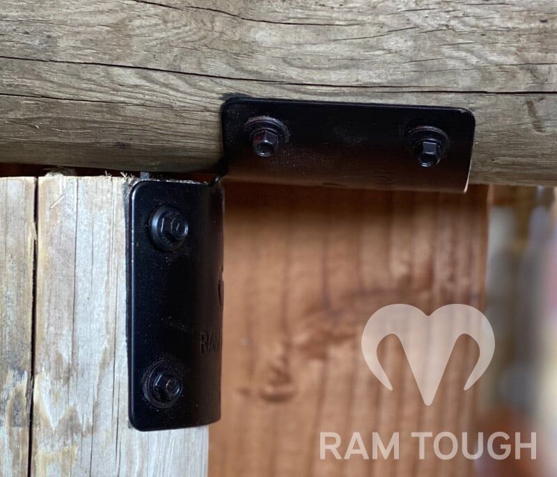 Ram Tough Post Fence Brackets, 3 3/8-In X 2 3/4-In