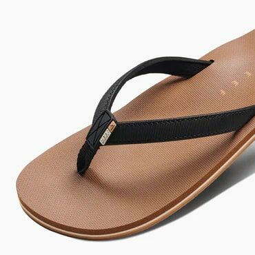 REEF Women's Solana Sandal in Black/Tan