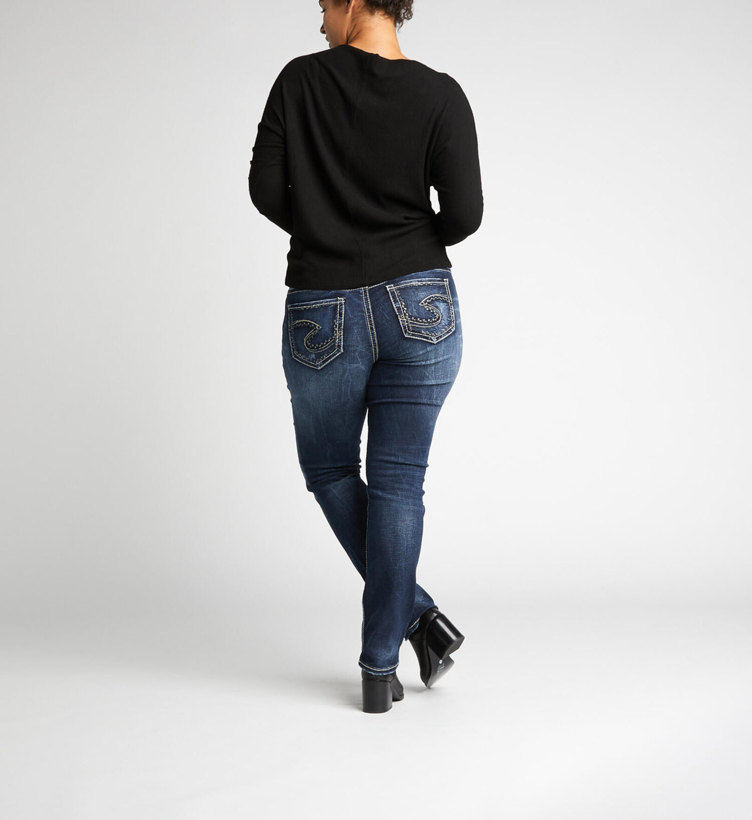 Silver Jeans Co. Women's Suki Mid Rise Straight Leg Jeans Plus Size in Indigo